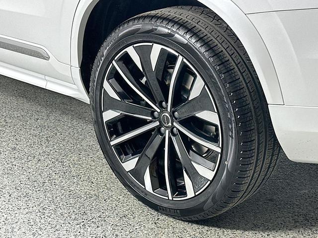 Photo of 2025 COL70700 Volvo XC90 Plug-In Hybrid