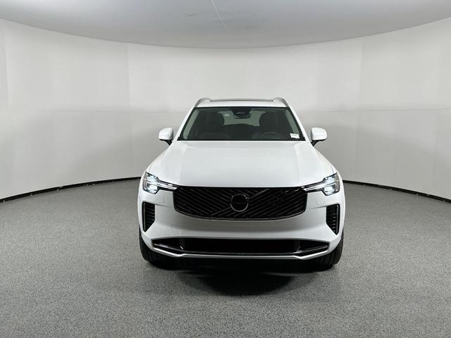 Photo of 2025 Crystal White Metallic Volvo XC90 Plug-In Hybrid