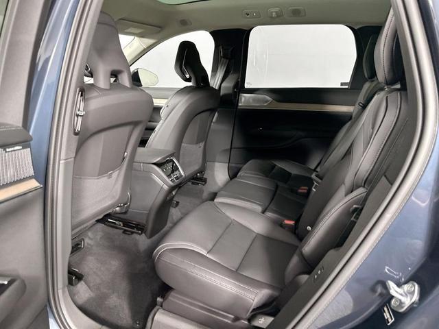 Photo of 2025 COL72300 Volvo EX90