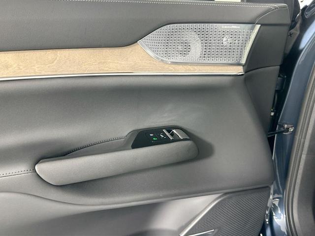 Photo of 2025 COL72300 Volvo EX90
