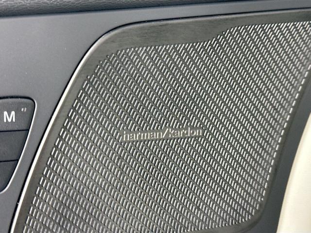 Photo of 2025 Bright Volvo XC60