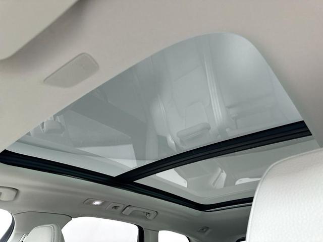 Photo of 2025 Bright Volvo XC60