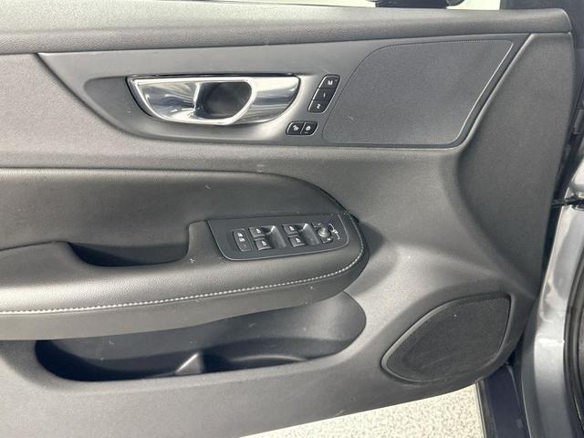 Photo of 2020 Osmium Gray Metallic Volvo S60