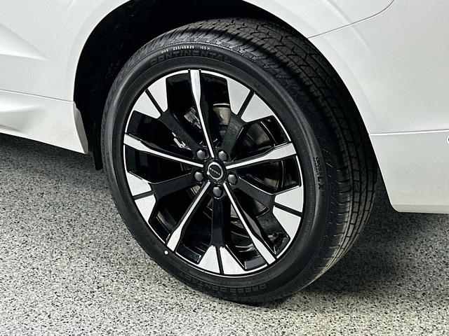 Photo of 2026 White Volvo XC60
