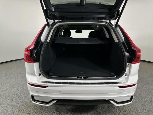 Photo of 2026 White Volvo XC60