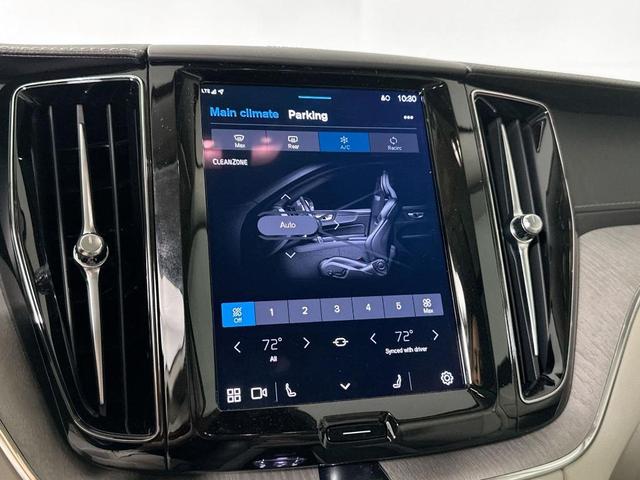 Photo of 2025 Gray Volvo XC60 Plug-In Hybrid