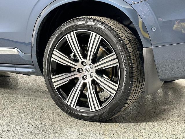 Photo of 2025 Blue Volvo XC90 Plug-In Hybrid