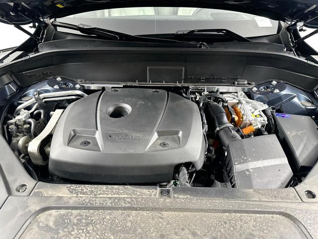 Photo of 2025 Blue Volvo XC90 Plug-In Hybrid