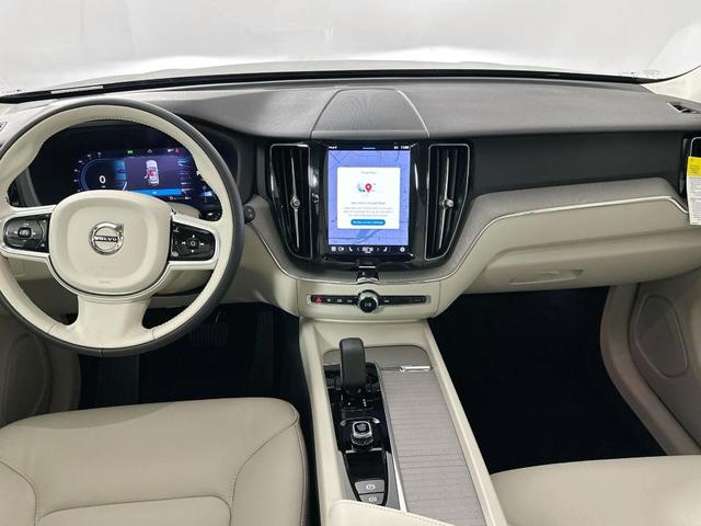 Photo of 2025 Onyx Black Metallic Volvo XC60