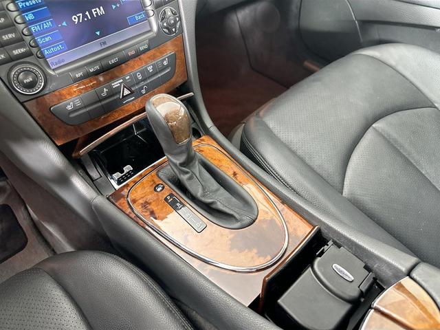Photo of 2004 Pewter Metallic Mercedes-Benz E-Class