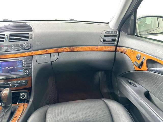 Photo of 2004 Pewter Metallic Mercedes-Benz E-Class