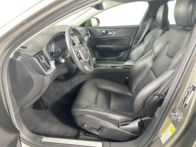 Photo of 2019 Birch Light Metallic Volvo S60