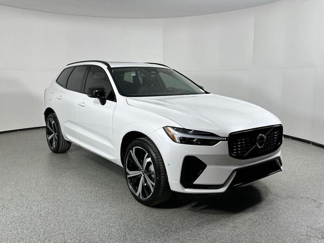 Photo of 2025 Crystal White Metallic Volvo XC60 Plug-In Hybrid