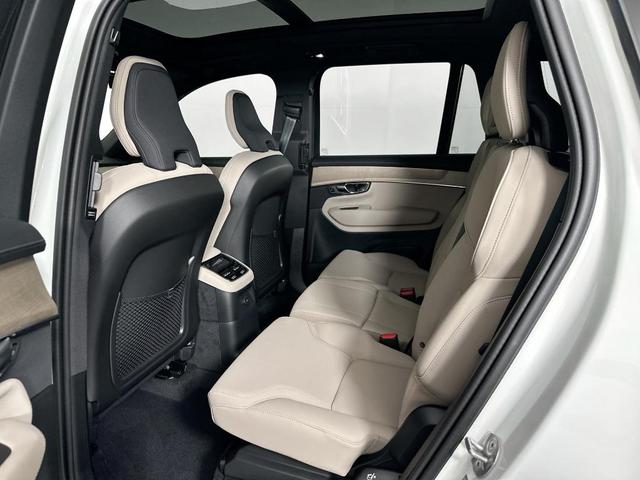 Photo of 2025 COL70700 Volvo XC90 Plug-In Hybrid