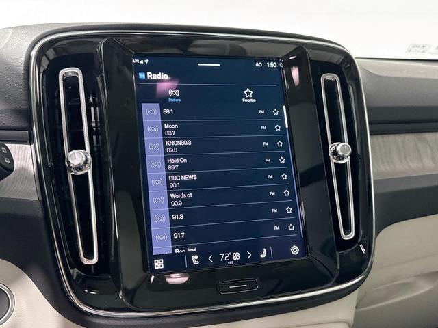 Photo of 2025 Crystal White Pearl Volvo XC40