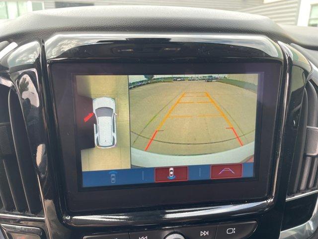 Photo of 2019 Iridescent Pearl Tricoat Chevrolet Traverse