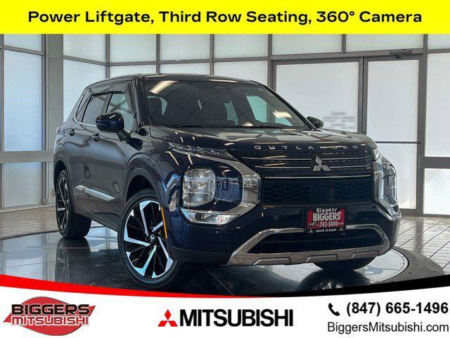 Photo of 2022 Blue Mitsubishi Outlander
