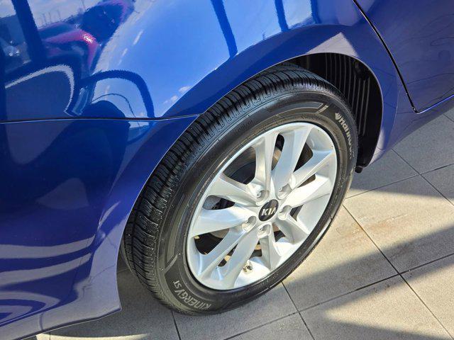 Photo of 2017 Deep Sea Blue Kia Forte