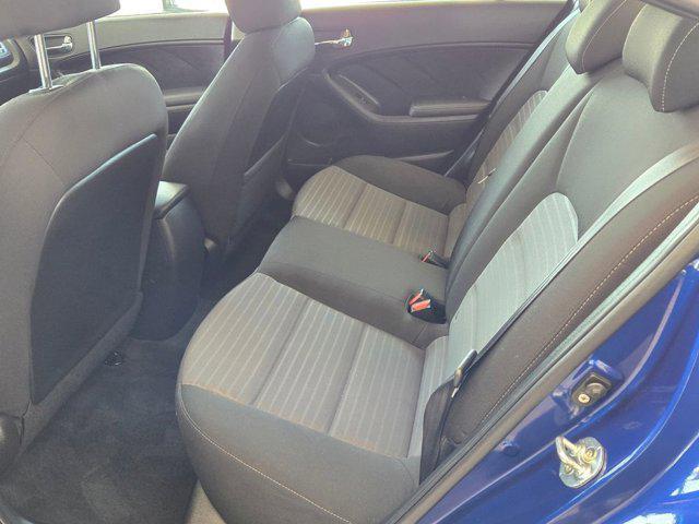 Photo of 2017 Deep Sea Blue Kia Forte