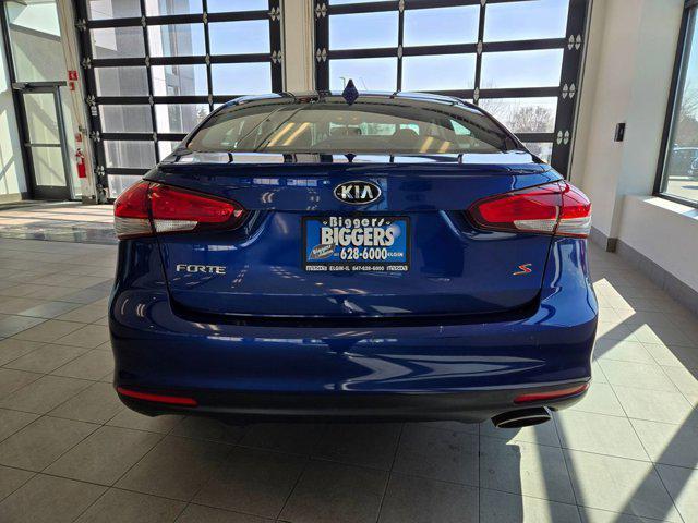 Photo of 2017 Deep Sea Blue Kia Forte