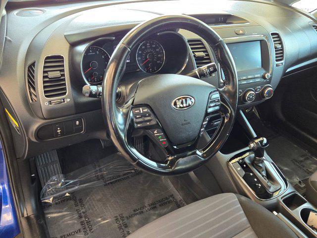Photo of 2017 Deep Sea Blue Kia Forte