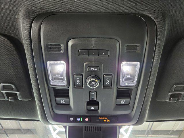Photo of 2024 Black Chevrolet Suburban