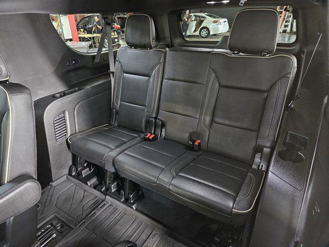 Photo of 2024 Black Chevrolet Suburban