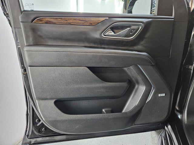 Photo of 2024 Black Chevrolet Suburban