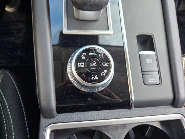 Photo of 2025 Labrador Black Pearl Mitsubishi Outlander PHEV
