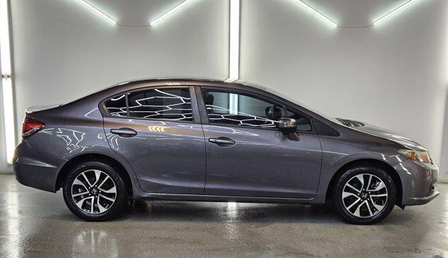 Photo of 2015 Alabaster Silver Metallic Honda Civic