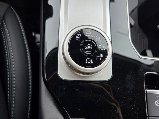 Photo of 2025 Graphite Gray Mitsubishi Outlander