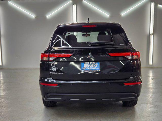 Photo of 2024 Black Mitsubishi Outlander