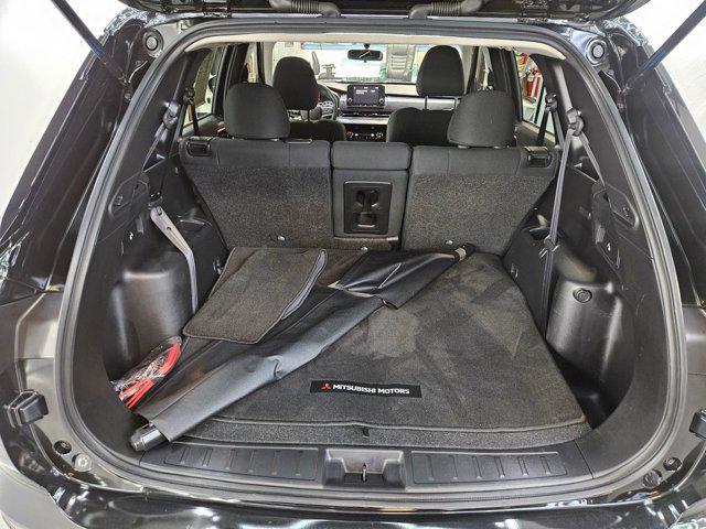 Photo of 2024 Black Mitsubishi Outlander