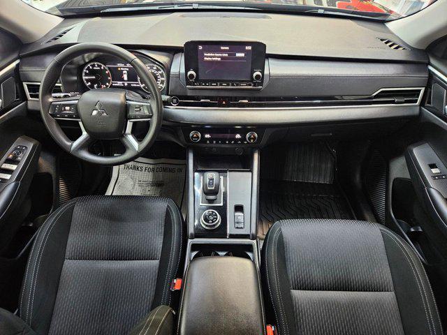 Photo of 2024 Black Mitsubishi Outlander