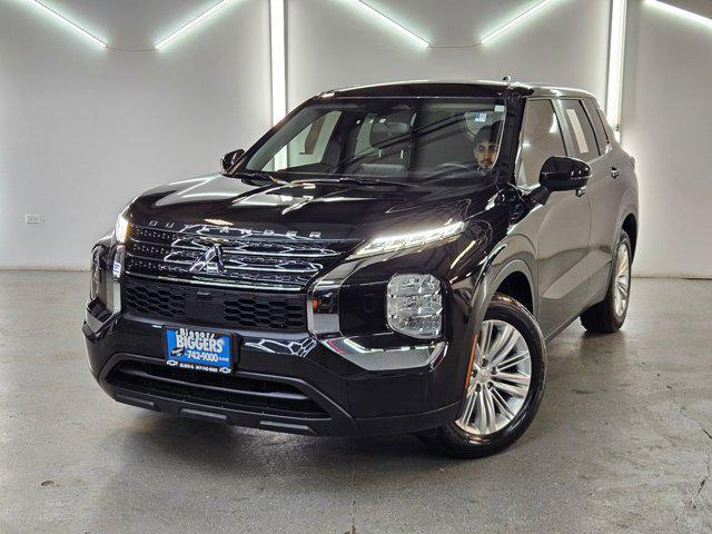 Photo of 2024 Black Mitsubishi Outlander