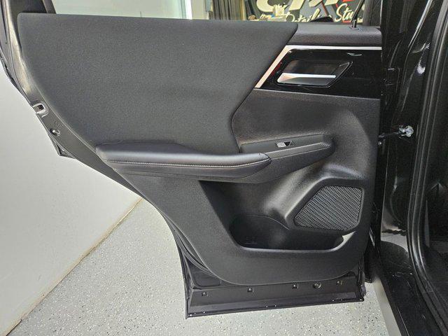 Photo of 2024 Black Mitsubishi Outlander