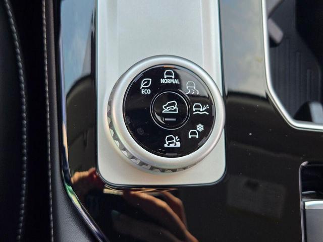 Photo of 2025 Black Diamond Mitsubishi Outlander