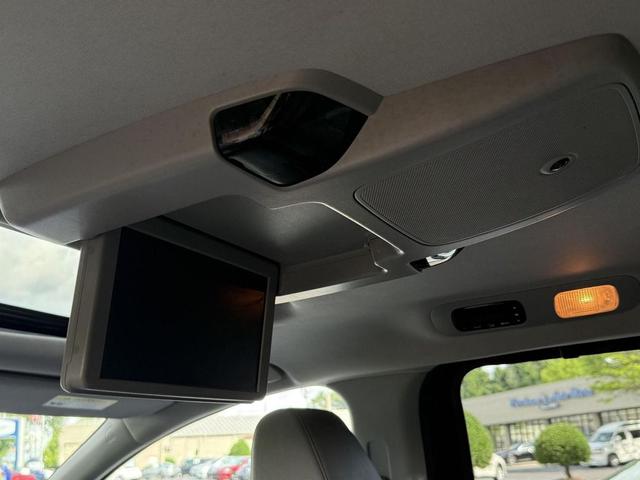 Photo of 2021 Obsidian Blue Pearl Honda Odyssey