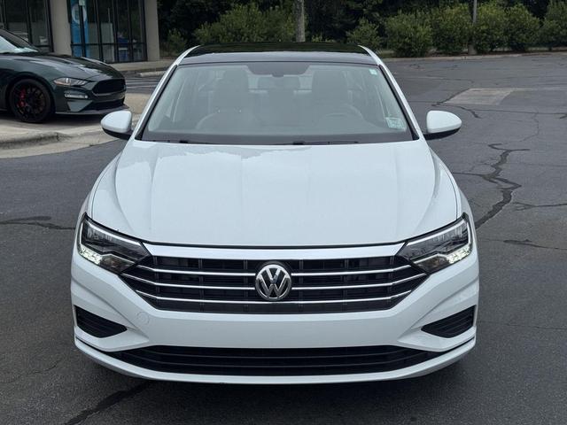 Photo of 2021 Pure White Volkswagen Jetta