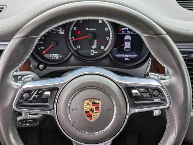 Photo of 2018 Gray Porsche Macan