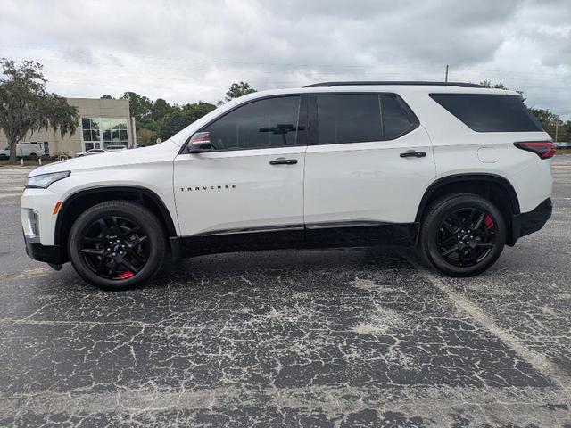 Photo of 2023 Iridescent Pearl Tricoat Chevrolet Traverse