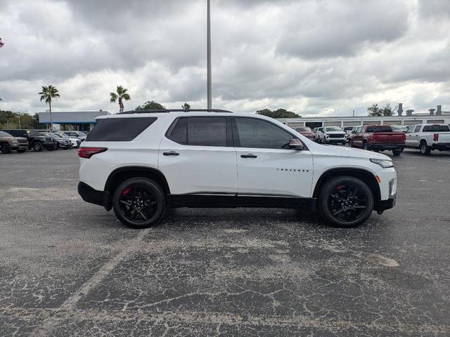 Photo of 2023 Iridescent Pearl Tricoat Chevrolet Traverse
