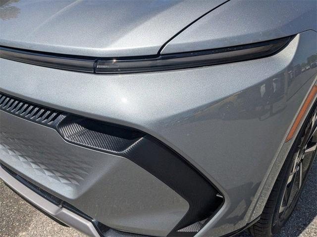 Photo of 2025 Gray Chevrolet Equinox EV