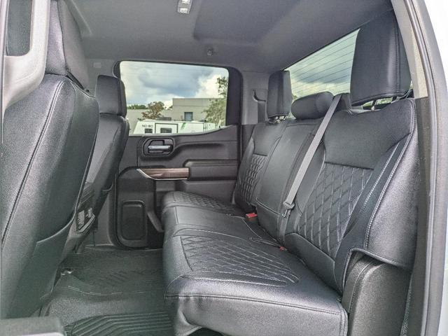 Photo of 2022 Silver Ice Metallic Chevrolet Silverado 1500 Limited
