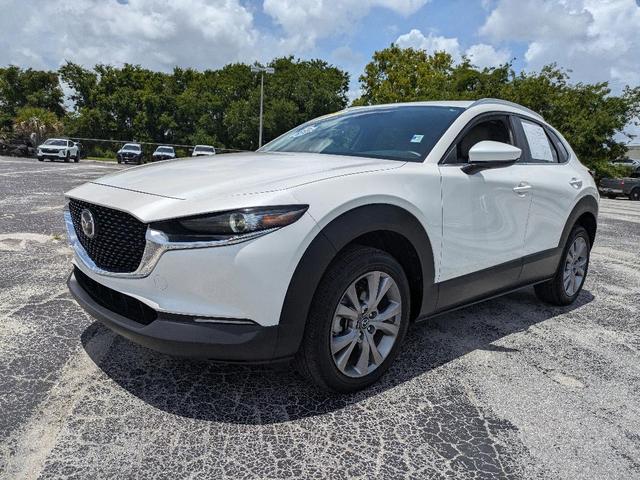 Photo of 2022 Snowflake White Pearl Mazda CX-30