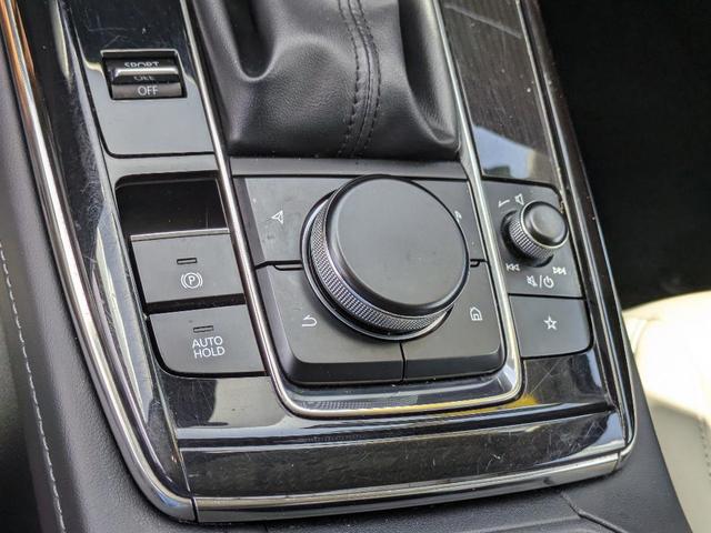 Photo of 2022 Snowflake White Pearl Mazda CX-30