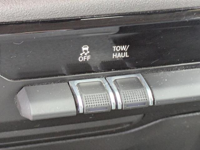Photo of 2020 Bright White Clearcoat RAM 1500