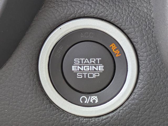 Photo of 2020 Bright White Clearcoat RAM 1500