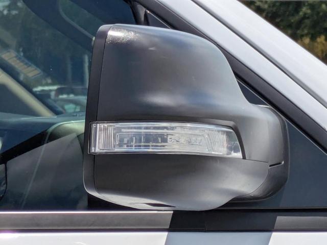 Photo of 2020 Bright White Clearcoat RAM 1500
