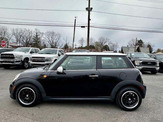Photo of 2013 Midnight Black Metallic MINI Hardtop
